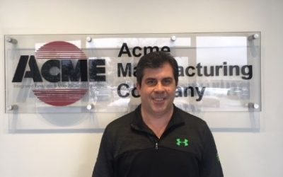 在Bob Swanson从Acme制造公司退休后，Mike Lamb被任命为客户服务和零部件销售经理